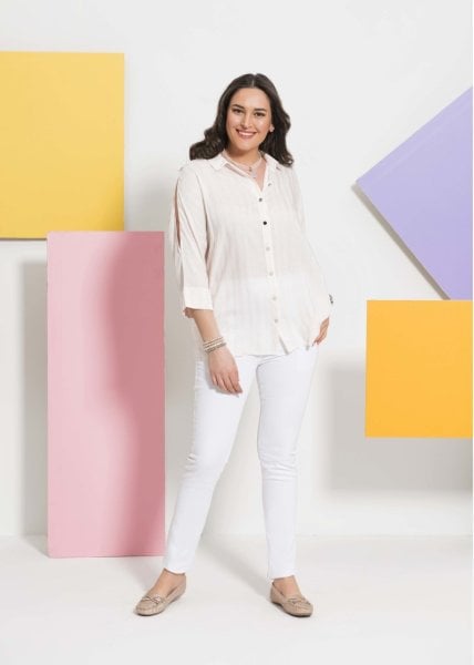 Kolu Yırtmaçlı Büyük Beden Gömlek