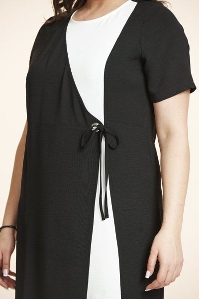 Siyah Beyaz Kombin Büyük Beden Elbise