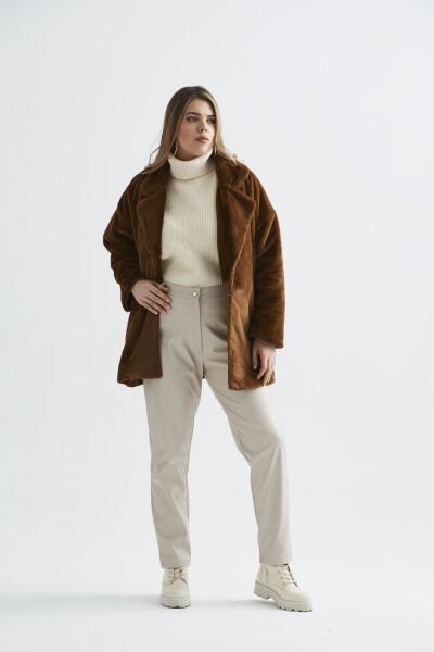 Tarçın Rengi Büyük Beden Kadın Peluş Mont