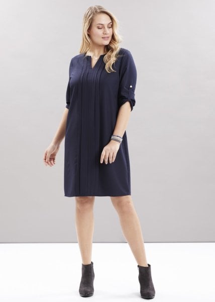 Lacivert Önü Pileli Truvakar Kol Büyük Beden Elbise