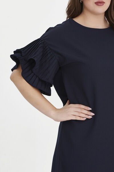 Lacivert Kolu Volanlı Midi Büyük Beden Elbise