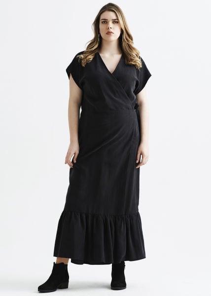 Eteği Büzgülü Kruvaze Viskon Siyah Büyük Beden Elbise