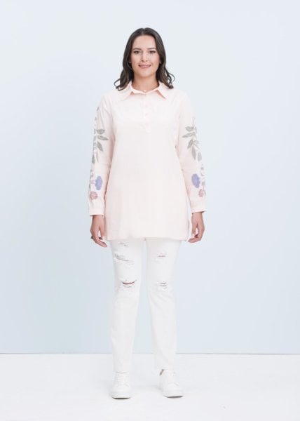 Eskitme Pembe Çiçek Baskılı Büyük Beden Gömlek