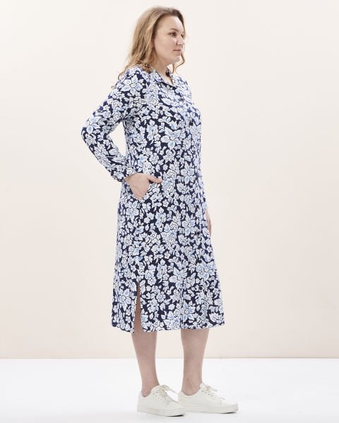 Mavi Viskon Çiçek Desenli Cepli Büyük Beden Gömlek Elbise