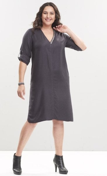 V Yaka Antrasit Büyük Beden Elbise