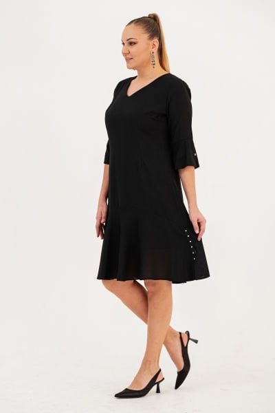 Siyah Eteği Volanlı Büyük Beden Elbise