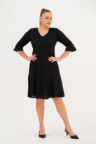 Siyah Eteği Volanlı Büyük Beden Elbise